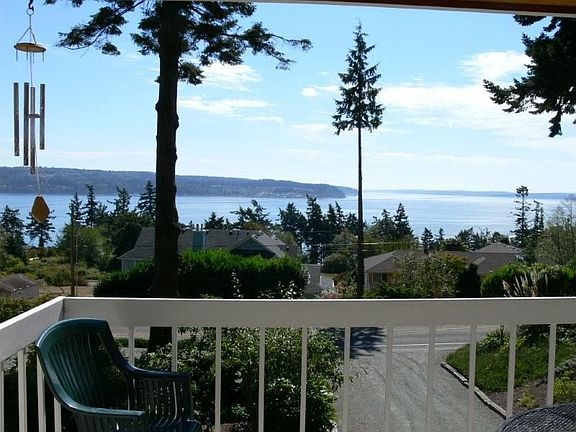 Views of Saratoga Passage, Camano Island & the Cascades!
