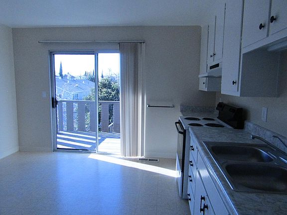 4th image of 725 Borregas Ave #02