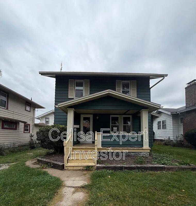 3 bed, 1.0 bath, 1050 sqft, $1,250 — Photo 1