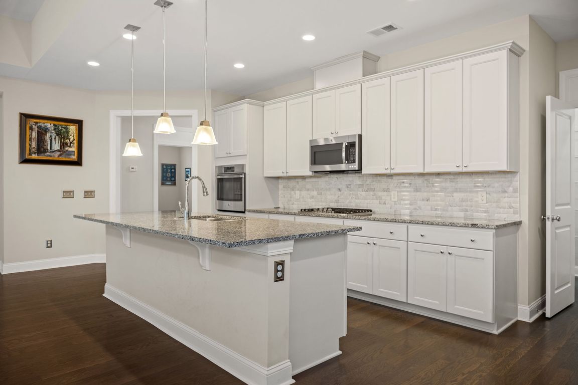 next background image