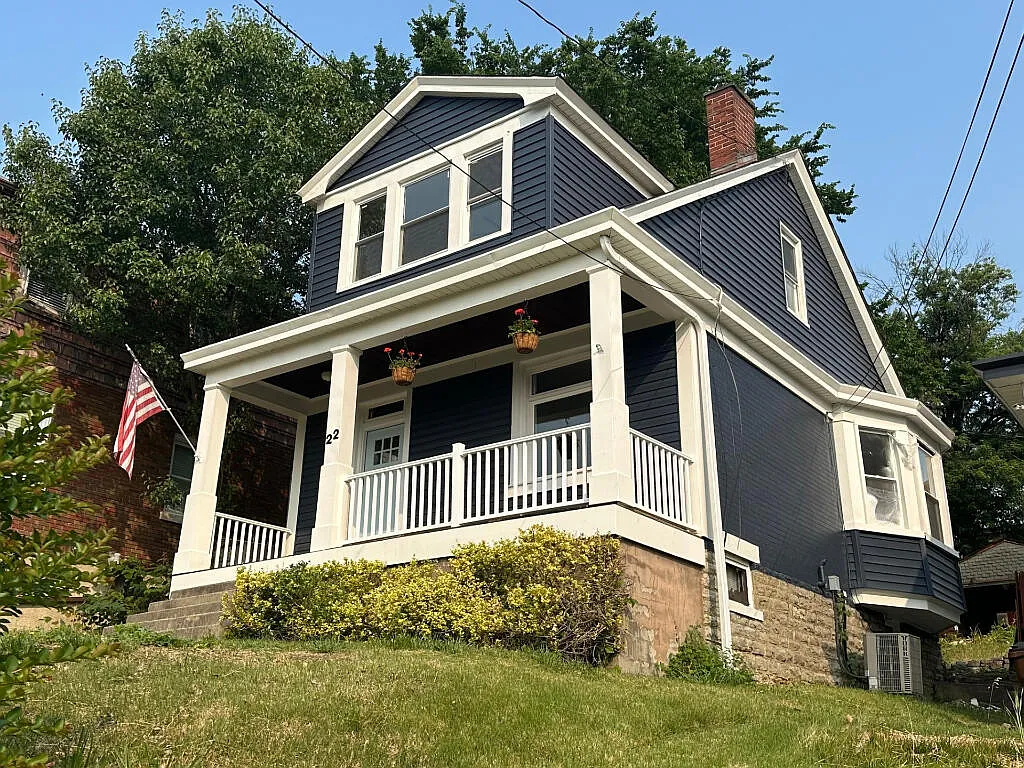 22 Parkview Ave photo 1