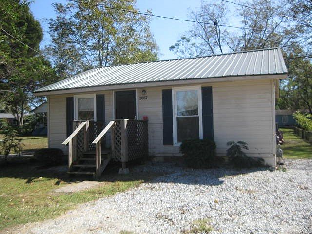 2nd image of 3067 Victory Cir