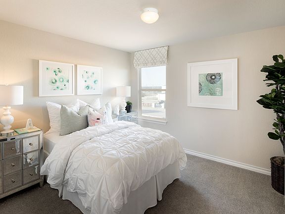 5th image of 100 Sandra Ann Way