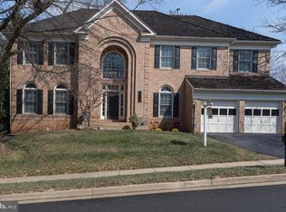5502 Hamlet Hill Ct, Fairfax, VA 22030