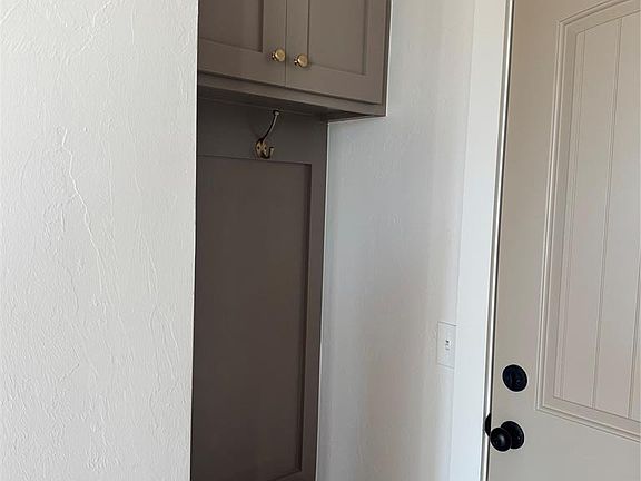 3rd image of 2216 Autumn Ridge Ct