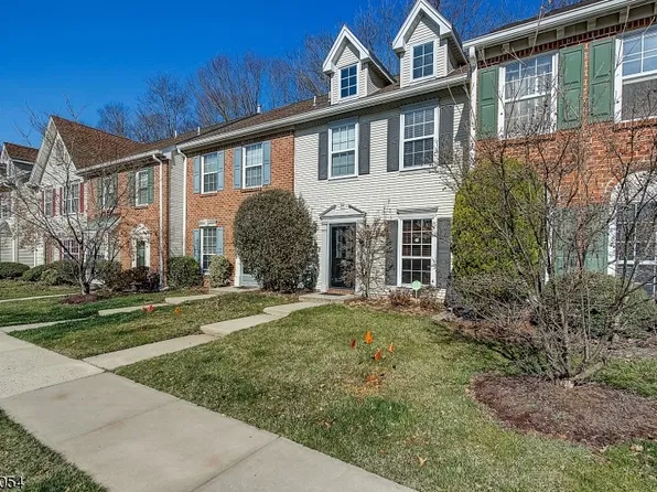 207 Lindsey Ct #276, Franklin Park, NJ 08823