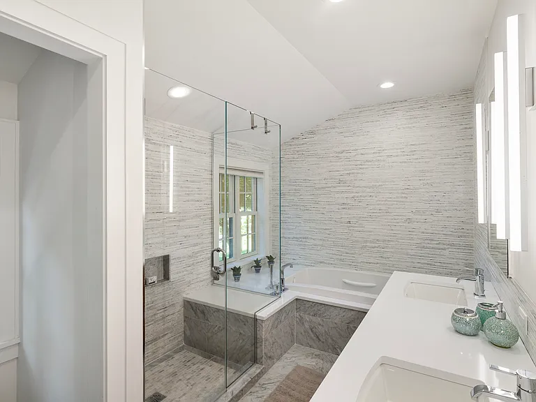 81 Collingswood Dr — Photo 12