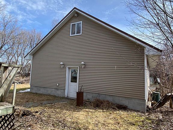3rd image of 1019 Swinton St