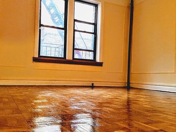 2nd image of 4141 46th St APT 4M