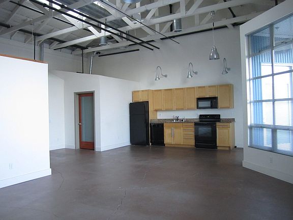 2nd image of 1777 Lafayette St Unit 115
