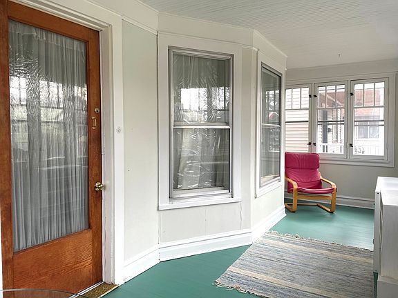 4th image of 1160 S Kenilworth Ave