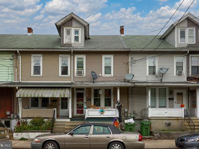 82 N Tulpehocken St, Pine Grove, PA, 17963
