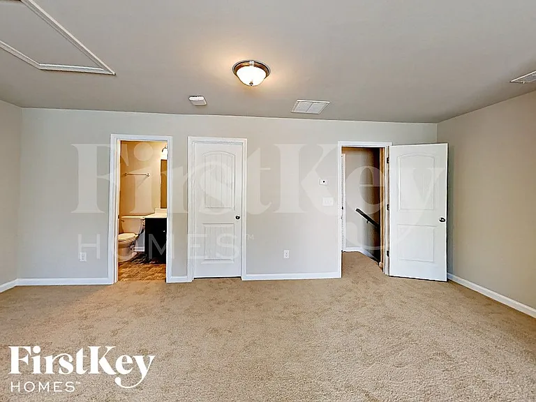 3204 Baylor Cir — Photo 10