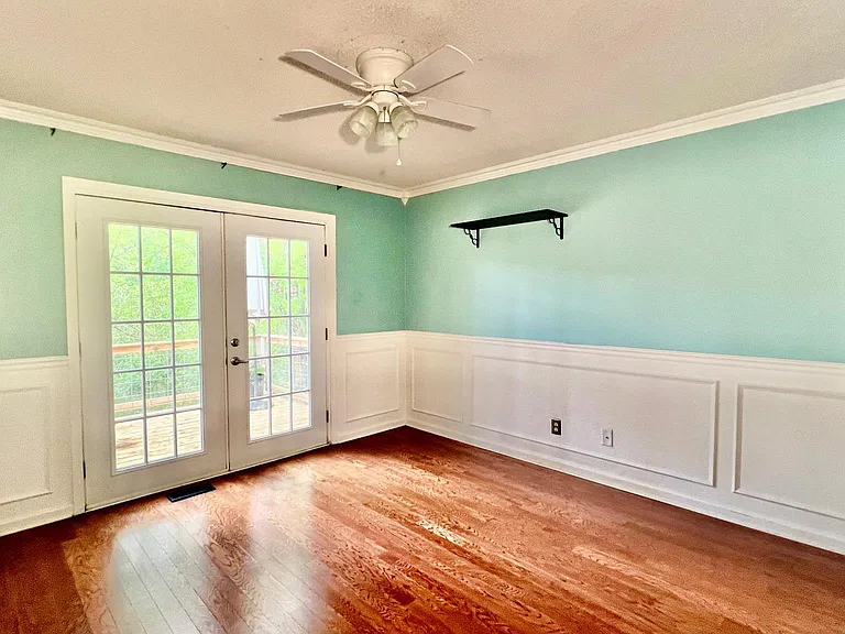 208 Timberlake Dr — Photo 16