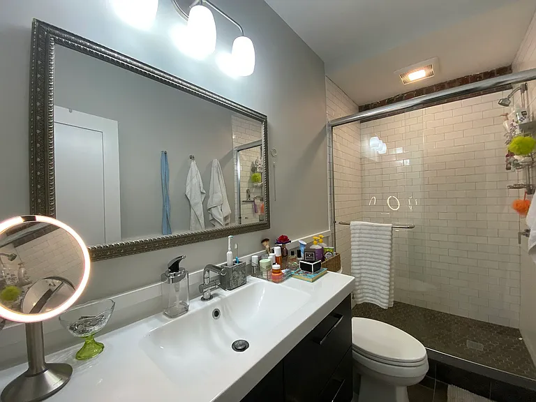 139 Border St #2B — Photo 25