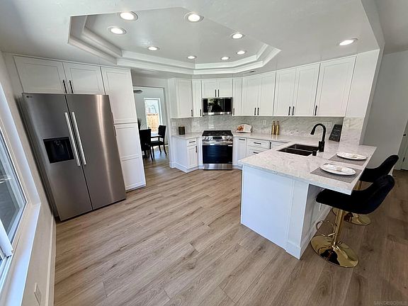 3rd image of 2659 Seacrest Ct