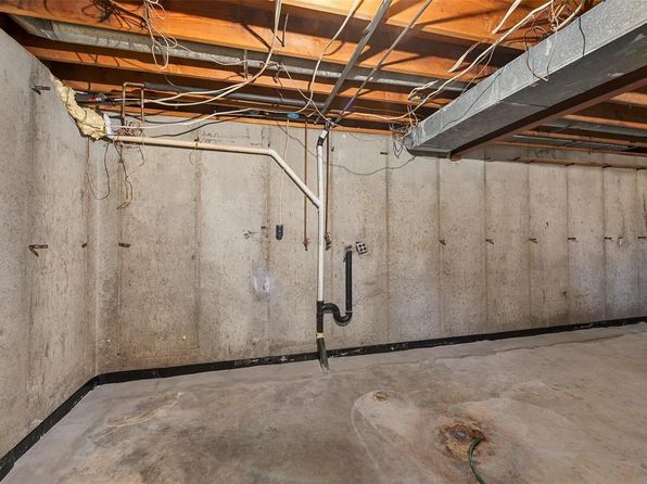 3958 Highway Nn, Pacific, MO 63069