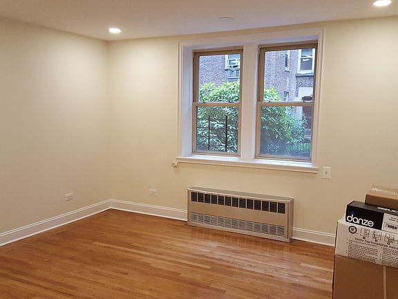 4th image of 4826 44th St #J1