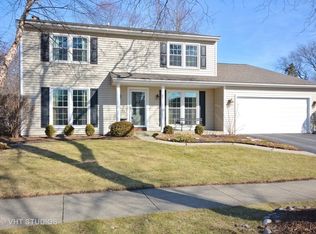1006 Langley Cir, Naperville, IL 60563