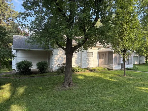 114 Henderson St, Rossville, IL 60963