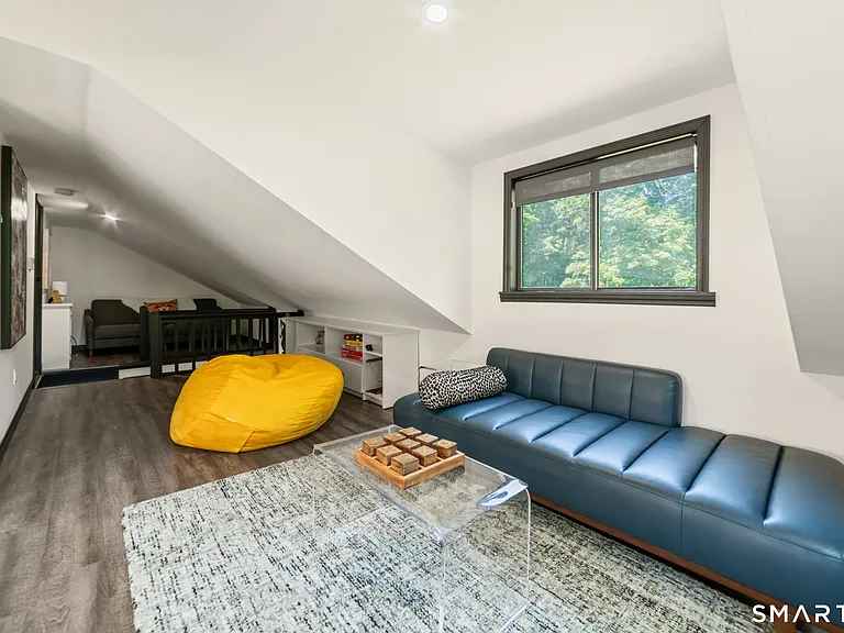 3 Burnett Rd — Photo 24