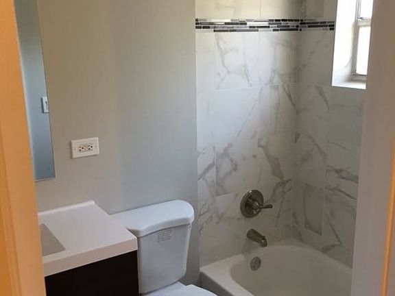 3rd image of 2265 NE 172nd St