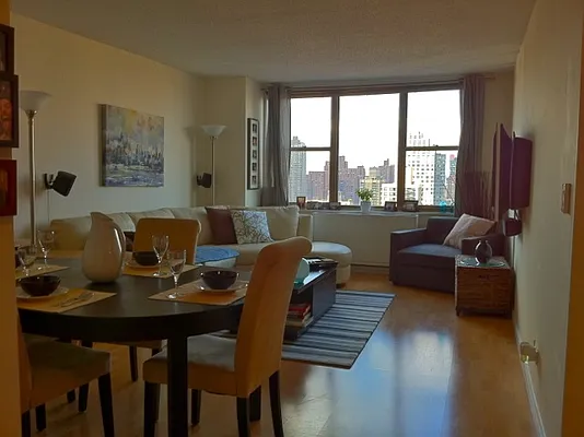 Rented by NYC Realty Boutique LLC | media 4