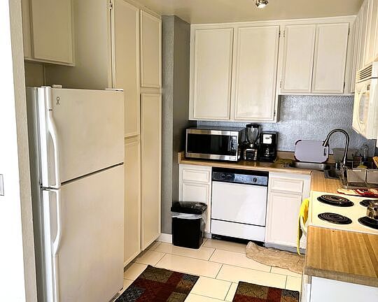 5th image of 66735 12th St APT A2
