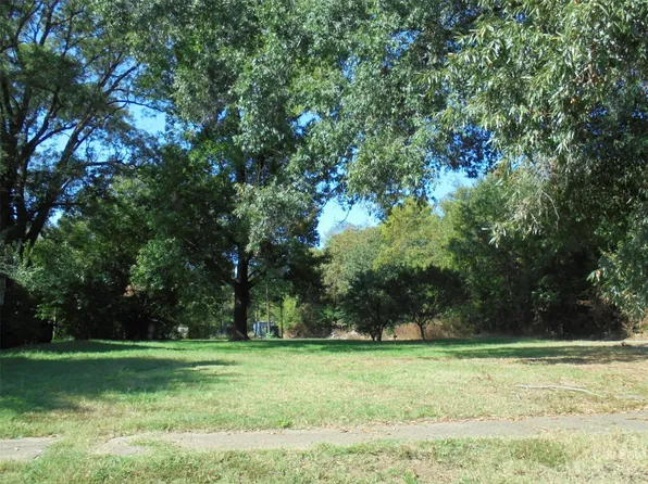 113 W Spencer St, East Spencer, NC 28144