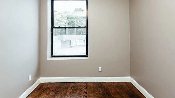 Rented by Nooklyn NYC LLC | media 16