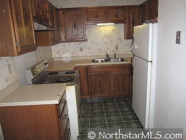 2nd image of 412 Livingston Ave