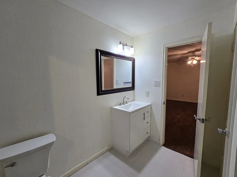 6718 Hawthorne Falls Ln — Photo 8