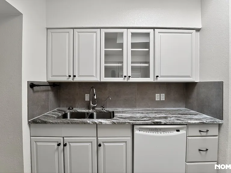 768 W Calle Del Ensalmo — Photo 8