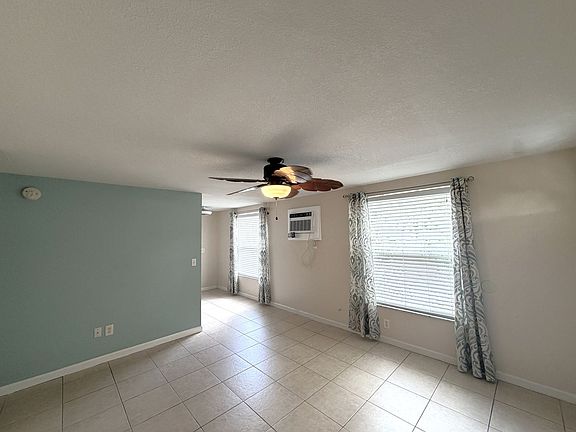 4th image of 634 Dogwood Ct