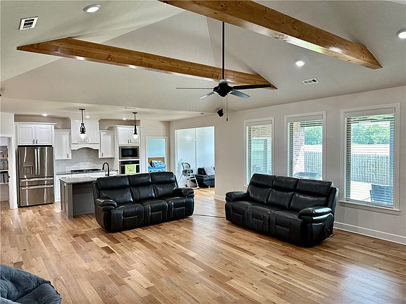 3rd image of 4203 SW Wheatgrass Blvd