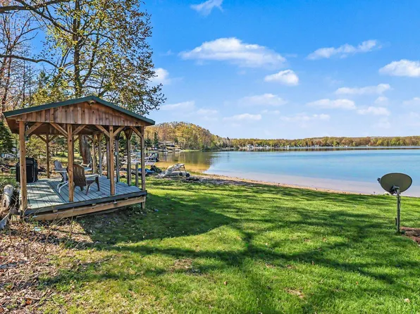 7075 N Poplar Rd, Free Soil, MI 49411