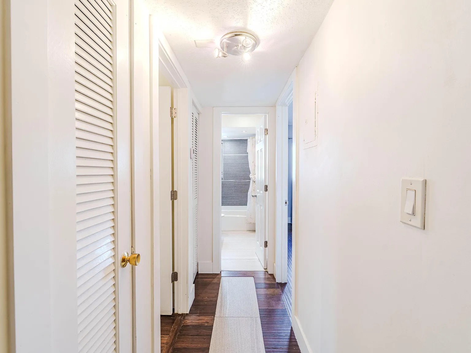 2 bed, 2.0 bath, 1092 sqft, $2,200 — Photo 3