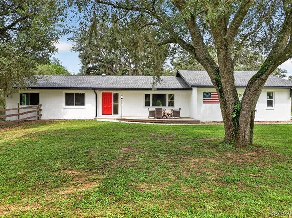 11281 N Circle M Ave, Dunnellon, FL 34433