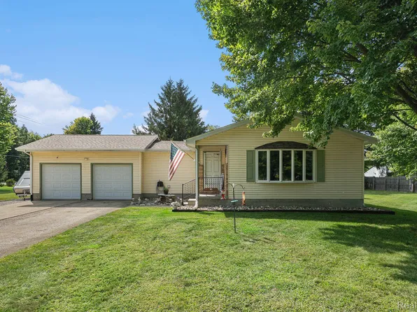 9968 Marshall Rd, Birch Run, MI 48415