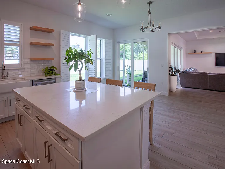 4305 Negal Cir — Photo 11