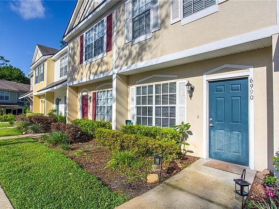 3rd image of 6990 Woodlake Dr