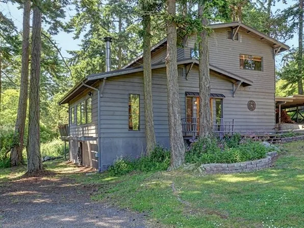 1084 Treeline Dr, Friday Harbor, WA 98250
