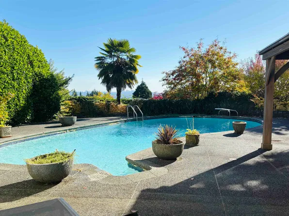 770 King Georges Way, West Vancouver, BC V7S 1S3