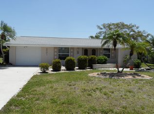 5591 Sunrise Dr, Fort Myers, FL 33919
