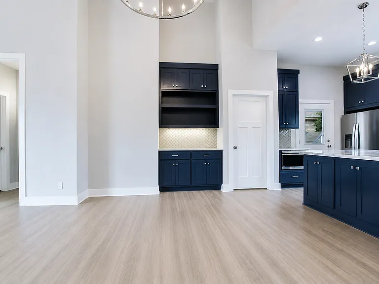 2610 Oak Hills Trl — Photo 4