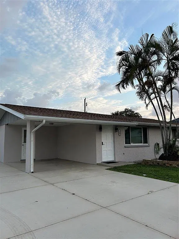 2 bed, 1.0 bath, 1000 sqft, $2,500 — Photo 2