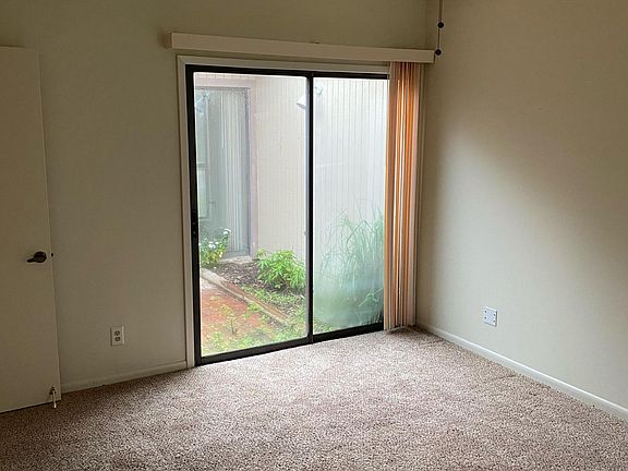 3rd image of 1014 Jefferson Ave