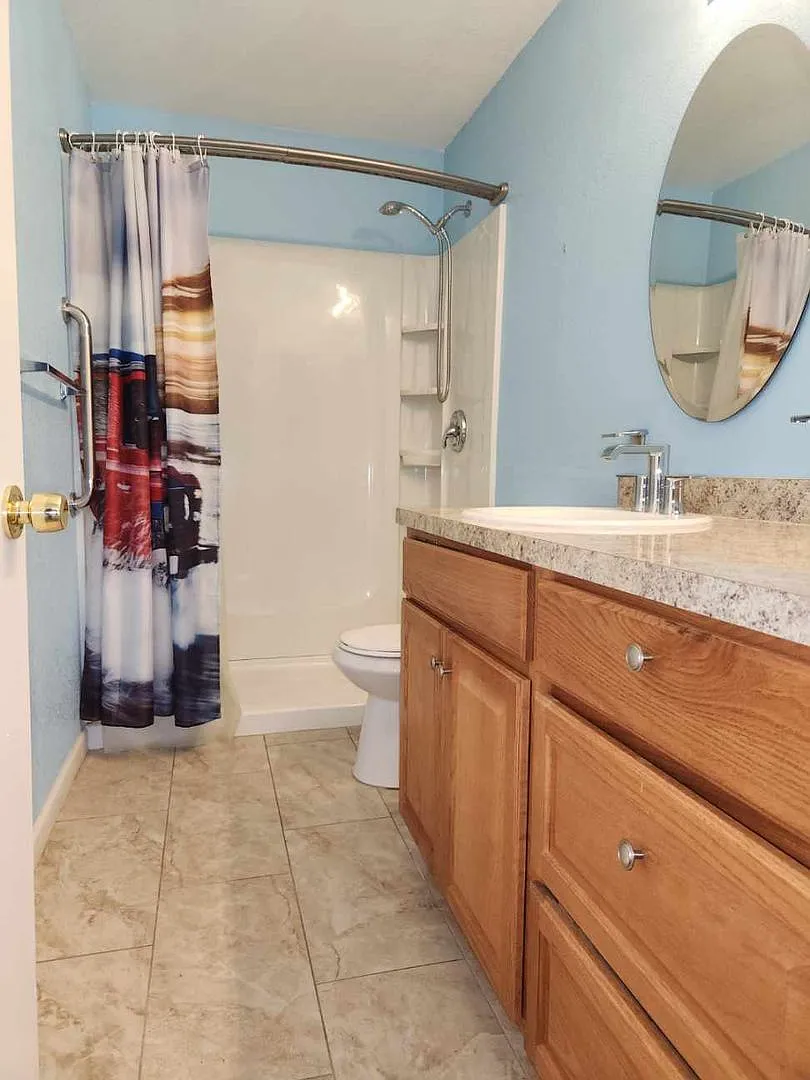 Newly Renovated Bottom Floor Condo — Photo 4