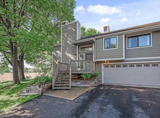 4520 Quantico Ln N, Plymouth, MN 55446