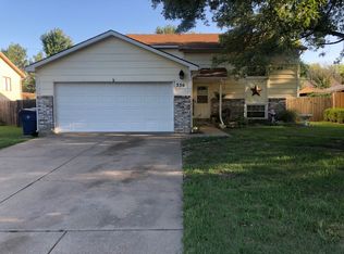336 W Arrowhead St, Kechi, KS 67067
